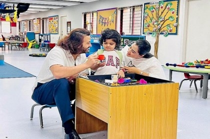 Shakib-Bubly's  son Shehzad goes to school