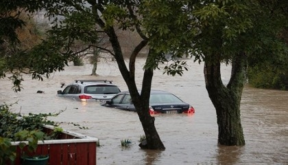 Floods force evacuations on New Zealand's South Island