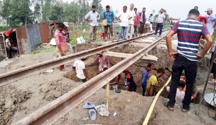 Train movement in Kurigram suspended