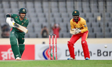 Bangladesh in spot of bother losing 3 early wickets