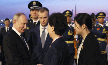 Xi hails Russia ties as 'conducive to peace' in Putin talks