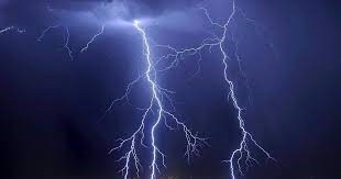 Seven killed by lightning strikes in three districts