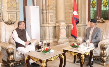 Environment minister meets Nepal PM in Kathmandu