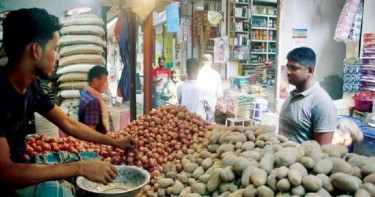 Prices of potato, onion, garlic soar, broiler chicken drop