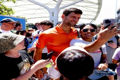 Djokovic given hero's welcome in Adelaide