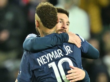 Messi guides PSG to victory on return after World Cup triumph
