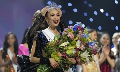 Miss USA R’Bonney Gabriel wins Miss Universe competition