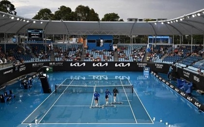 More rain delays at Australian Open as players begin to grumble