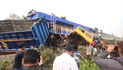 Trucker hurt as train hits truck in Thakurgaon, rail communication suspended
