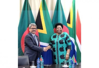 Shahriar holds bilateral meeting with Deputy Foreign Minister of South Africa

