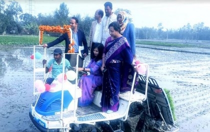 DAE introduces rice seedling transplanter machine in Rangpur
