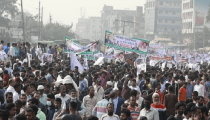 BNP march: 12 activists injured in clash with police in N’ganj