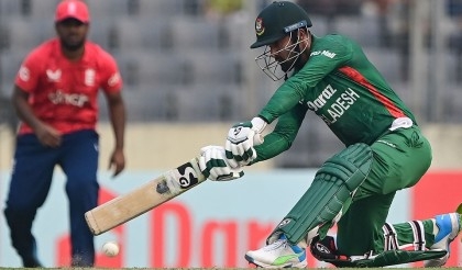 Liton's 73 takes Bangladesh to 158 against England in 3rd T20I