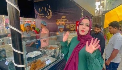 Mahiya Mahi busy to selling iftar