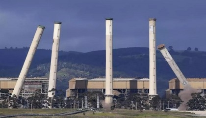 New deal forces Australia's worst polluters to cap emissions