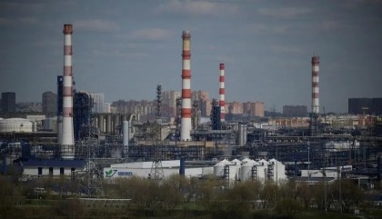 Russia says oil output cuts 'in the interests' of global markets
