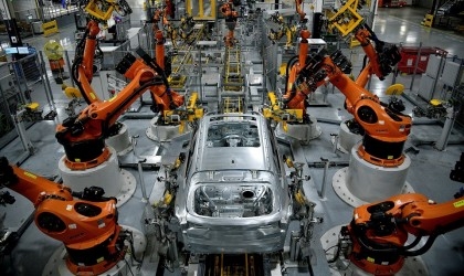 US manufacturing contracted more sharply than expected in March