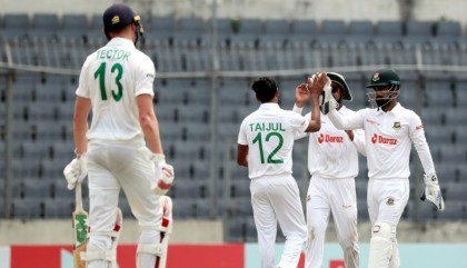 Taijul claims five as Bangladesh dismiss Ireland for 214