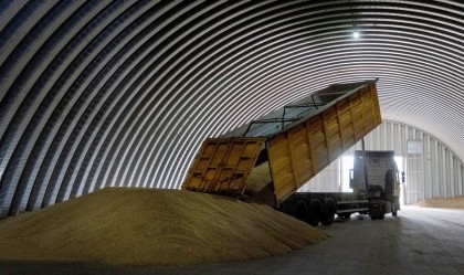 EU offers more cash to appease Ukraine grain concerns