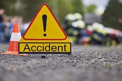 Road crashes kill 14 on Eid day
