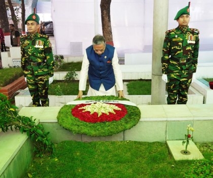 President pays homage to Bangamata