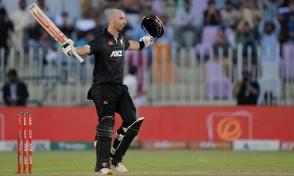 Mitchell's successive hundred lifts New Zealand to 336-5 in second ODI