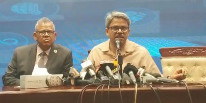 Govt operating 4 chartered flights to evacuate remaining Bangladeshis from Sudan to Jeddah: Shahriar
