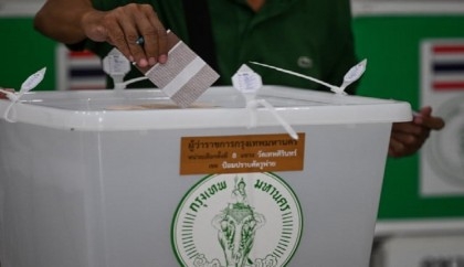 Polls open in Thai election