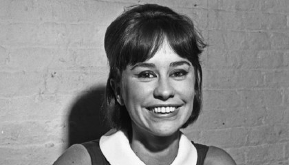 'Girl from Ipanema' singer Astrud Gilberto dead at 83