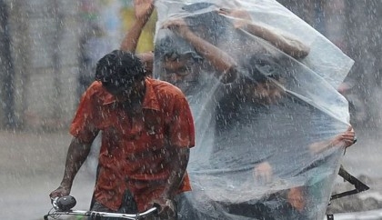Drizzling brings respite for city dwellers