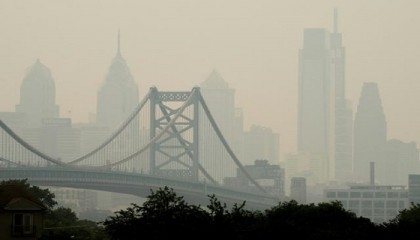 Smoke from Canadian wildfires cloaks eastern US with haze
