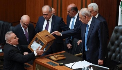 Lebanon lawmakers fail to elect president at 12th attempt