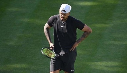 Kyrgios vents over missing towels in Stuttgart opening loss