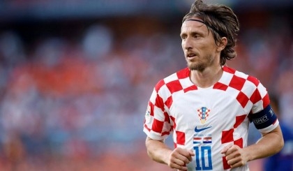 Modric's Croatia aiming for first trophy against boosted Spain