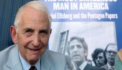 Pentagon Papers whistleblower Daniel Ellsberg dead at 92