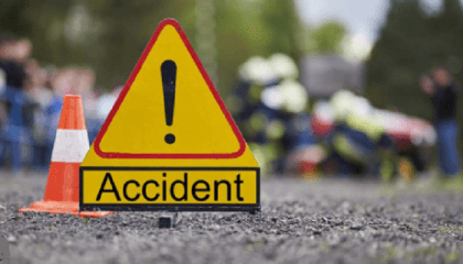 2 die in separate road accidents in Dinajpur