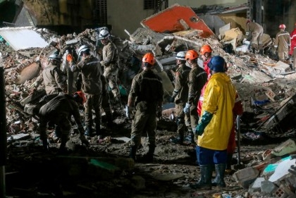 Toll rises to 14 in Brazil building collapse