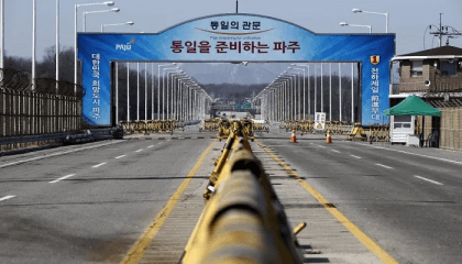 US national held after crossing into N Korea - UN body