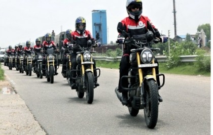 Tri-Services All Women Motorcycle Rally reaches Jammu, honours heroes of Kargil War
