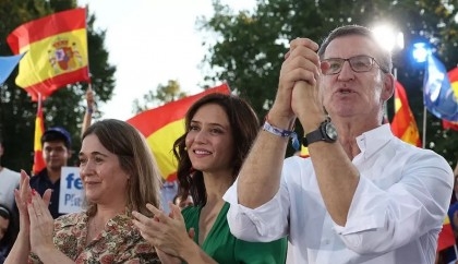 Spain faces stark left-right divide in hot summer vote
