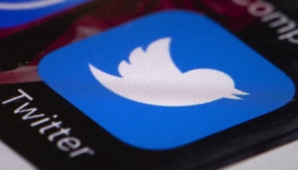 Twitter to give up its main bird symbol, says Musk