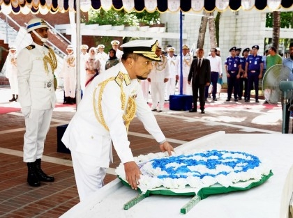 New navy chief Vice Admiral M Nazmul Hassan pays tribute to Bangabandhu at Tungipara