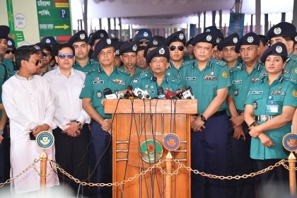 DMP won't allow AL, BNP rallies if adequate forces not available: Commissioner  