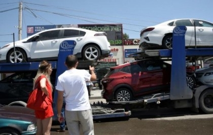 Armenia funnels US cars to Russia, in sanctions' evasion