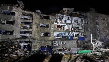 Russian strike on east Ukraine residential building kills at least five