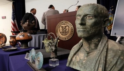 New York returns over 40 stolen antiquities to Italy