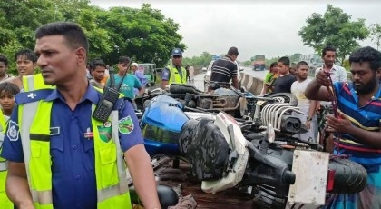 One killed, 9 injured in Madaripur road accident
