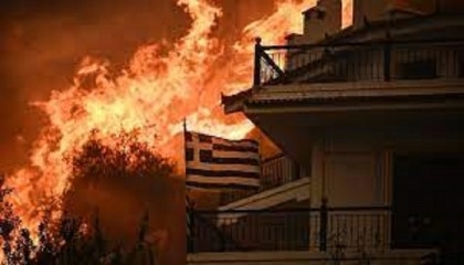 Greek wildfires spur anti-migrant sentiment
