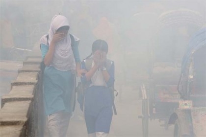 Bangladeshis, Indians, Nepalese and Pakistanis to lose 5-yr of their lives on avg due to air pollution: AQLI