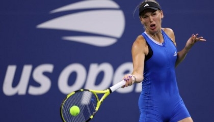 Wozniacki wins on Grand Slam comeback at US Open